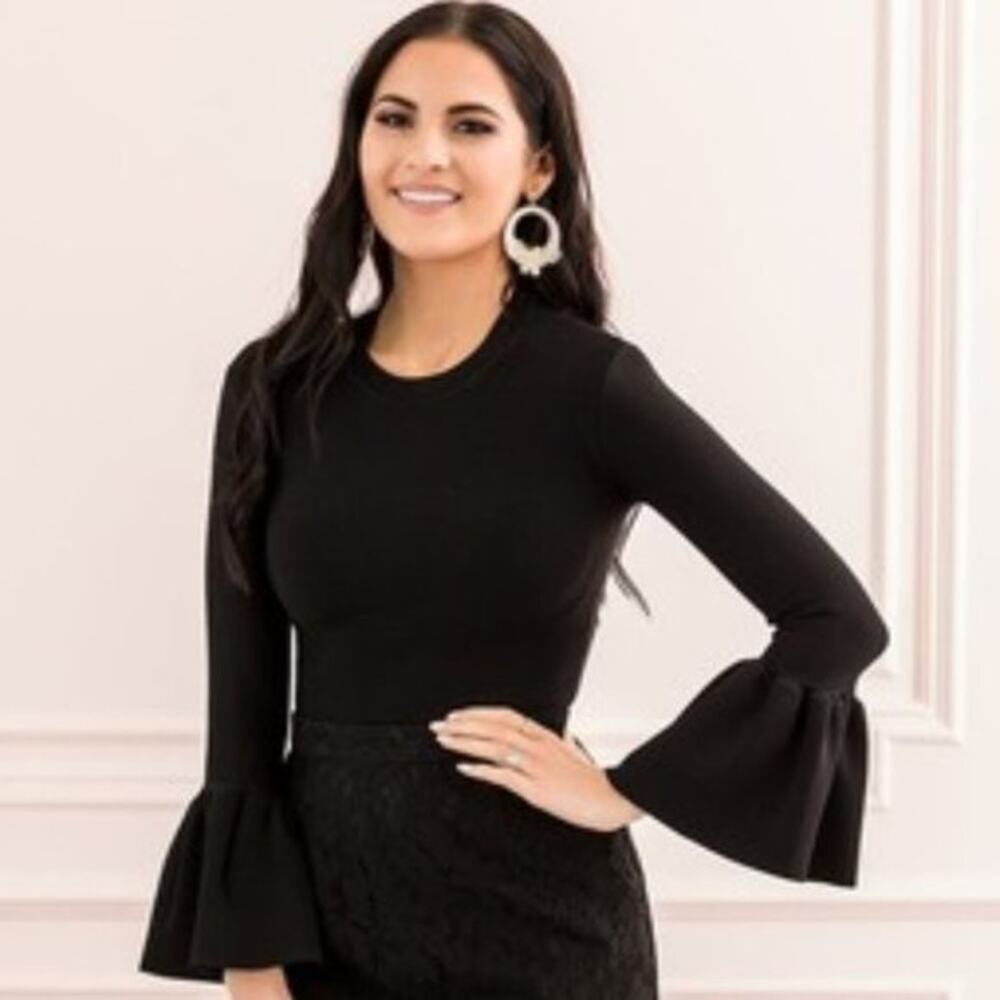 Rachel Parcell Thick Scuba Knit Bell Sleeve Flattering Crew Top